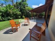 Casa à venda com 4 suítes, a 170m do mar