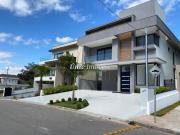 Casa à venda com 4 suítes, com 430 m², Reserva Santa Maria