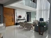 Casa à venda com 512 m² com 3 quartos na cidade de...