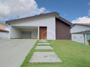 Casa à venda com 5 dormitórios sendo 3 suítes no...