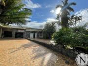 Casa à venda com 5 quartos no bairro Jardim Suarão