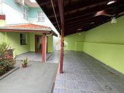 Casa à Venda com amplo quintal para lazer – Villa Flora,...