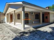 Casa á venda com Amplo Quintal Pontal do Paraná