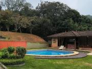 Casa á venda com habite se com 3 suítes em condomínio na...