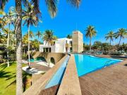 Casa à venda com heliponto de frente para o mar 6 suítes...