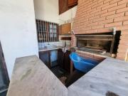 Casa à Venda com Piscina, 3 Dormitórios, Jd Palmeiras...