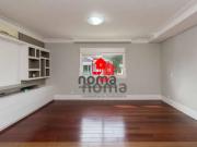 Casa Ã venda com piscina