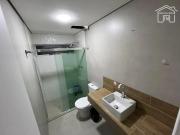 Casa à venda com piscina e churrasqueira reformada em...