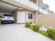 Casa a venda com quintal,3 quartos,suíte,4 vagas d