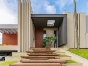 Casa á Venda com Sistema Completo de Automação, 03...