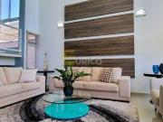 Casa a venda com três suítes, escritório no Condomínio...