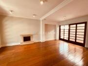 Casa à Venda Condomínio Residencial Villa Borghese...