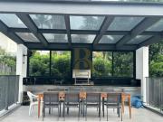 Casa á venda de 370 m², com 4 quartos, piscina e 4 vagas...