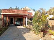 Casa a venda de 3 dormitórios com suíte,à venda no Dom... Casa a venda de 3 dormitórios com suíte,à venda no Dom...