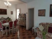 Casa à venda de 6 dormitórios sendo 3 suítes e 3 vagas...