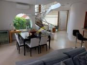 Casa à venda decorada e equipada em condomínio de luxo...