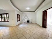 Casa à venda e para alugar em Campinas, Sítios de...