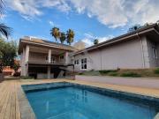 Casa à venda e para alugar em Campinas, Sítios de...