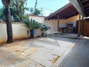 Casa à venda e para alugar em Campinas, Taquaral, com 1...