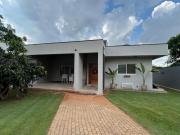 Casa à venda e para alugar no Chácara Grota Azul em...