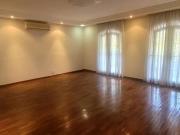 Casa à venda e para alugar no Jardim Paraíso, em...