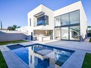 Casa à venda em Barueri, Alphaville, com 4 suítes, com...