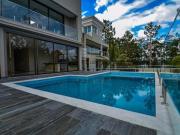 Casa à venda em Barueri, Tamboré, com 4 suítes, com 578...