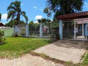 Casa à venda em Belém Novo com 100 m², 3 quartos, 6 vagas