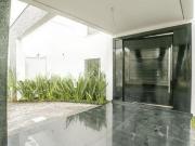 Casa à venda em Belém Novo com 470 m², 5 quartos, 5...