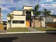 Casa à venda em Bragança Paulista