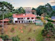 Casa à venda em Campos do Jordão – VENDA SUSPENSA