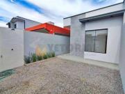 Casa à venda em Caraguatatuba, Balneário dos Golfinhos,...