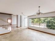 Casa à venda em Cascatinha