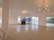 Casa a venda em Condomínio com 3 suítes no Recanto dos...