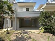 Casa a venda em condomínio com 4 quartos, sendo 2 suites...