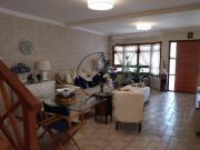 Casa à venda em Condomínio com Vista para a Pedra Grande...