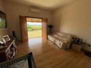 Casa á venda em condomínio de 2460m², com 03 quartos...