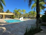 Casa a venda em condomínio fechado