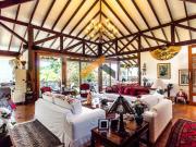 Casa a venda em Condomínio Fechado Exclusivo com Lazer e...