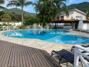 Casa à venda em Condomínio fechado na praia de Maresias