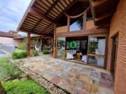 Casa a Venda em Condomínio Jardim Acapulco 5 quartos