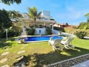 Casa à venda em condomínio na Granja Viana