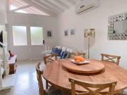 Casa a venda em Condomínio na praia de Camburizinho