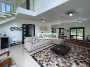 Casa a venda em Granja Viana Cond Nova Higienópolis