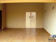 Casa à venda em Ibiporã, Centro, com 3 quartos, com 170 m²