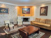 Casa à venda em Interlagos | 4 quartos / 4 suítes