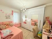 Casa a venda em Interlagos com 4 quartos, 1 suÃte, 3...