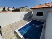 Casa á Venda em Itanhaém com piscina e proximo a praia