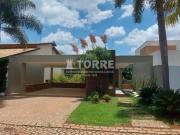 casa à venda em Jardim Chapadão