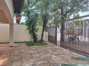 casa à venda em Jardim Chapadão